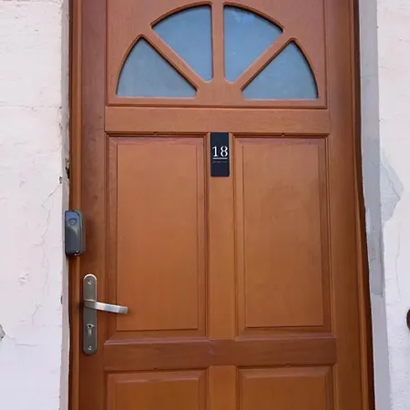 Comme A La Maison باكارا